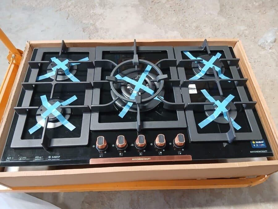 90cm 5 Burner Cooker — Black, Rose Gold Knobs